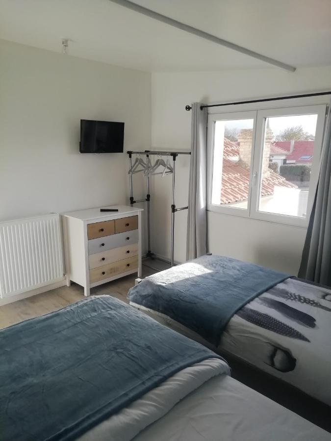 Jolie Maison A 200 M Des Plages Du Debarquement Saint-Aubin-Sur-Mer  Esterno foto